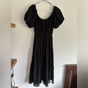 Astr Short Sleeve black textured midi dress